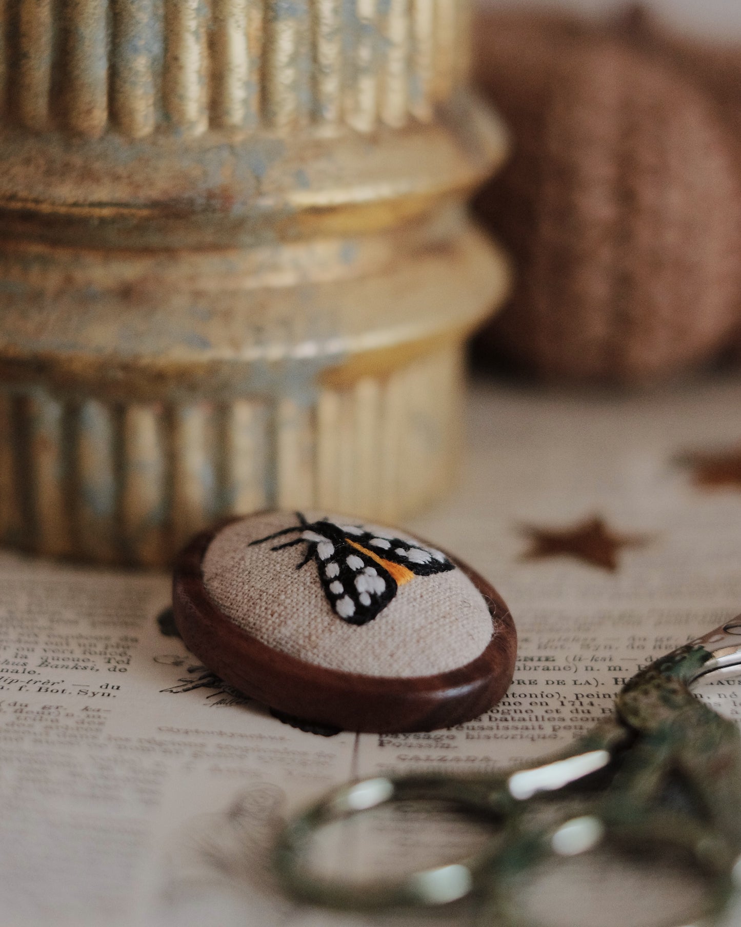 Broche papillon écaille fermière